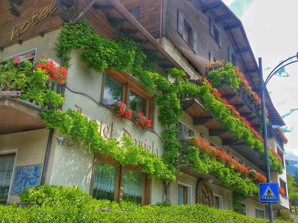 בורמיו Hotel Daniela מראה חיצוני תמונה